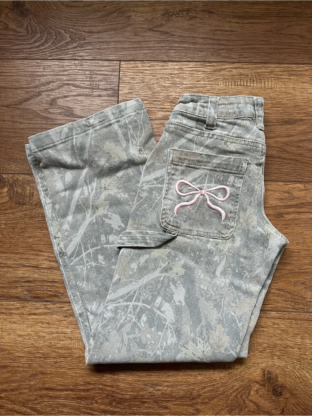 Girls Camo Bow Jeans